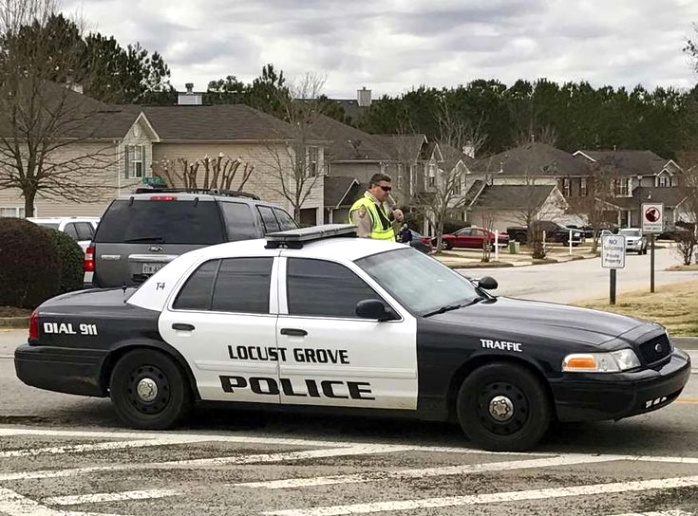 Car Insurance In Henry Ga Dans Authorities Investigate the Scene where Multiple Law Enforcement