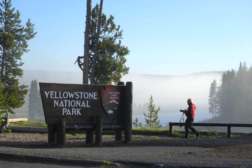 Small Business software In Yellowstone Mt Dans Lottery for Non-commercially Guided Yellowstone Snowmobile Program ...
