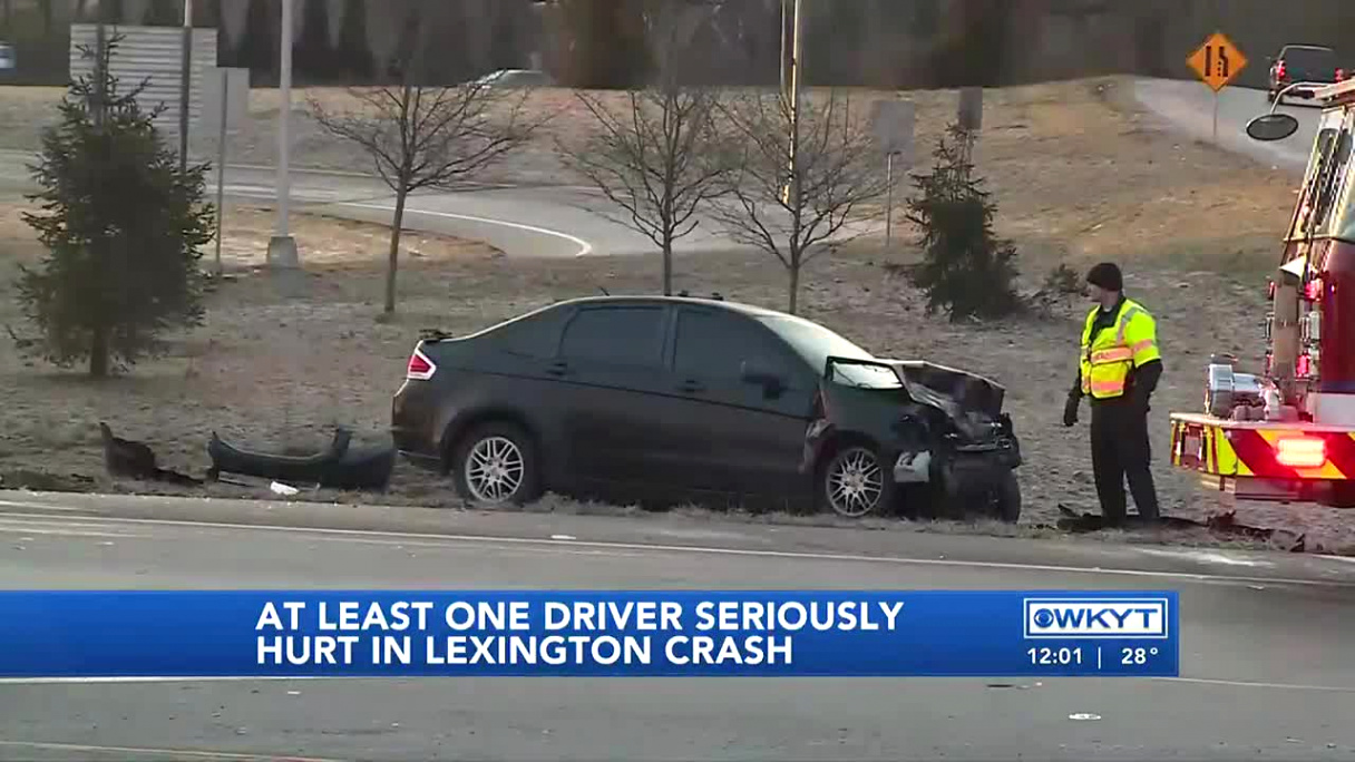 Car Accident Lawyer In Bell Ky Dans Watch Two Drivers Taken to Hospital after Lexington Crash