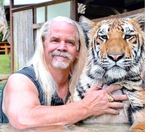 King County Traffic Lawyer Dans Jury Indicts Tiger King Star Doc Antle for Animal Cruelty Upi