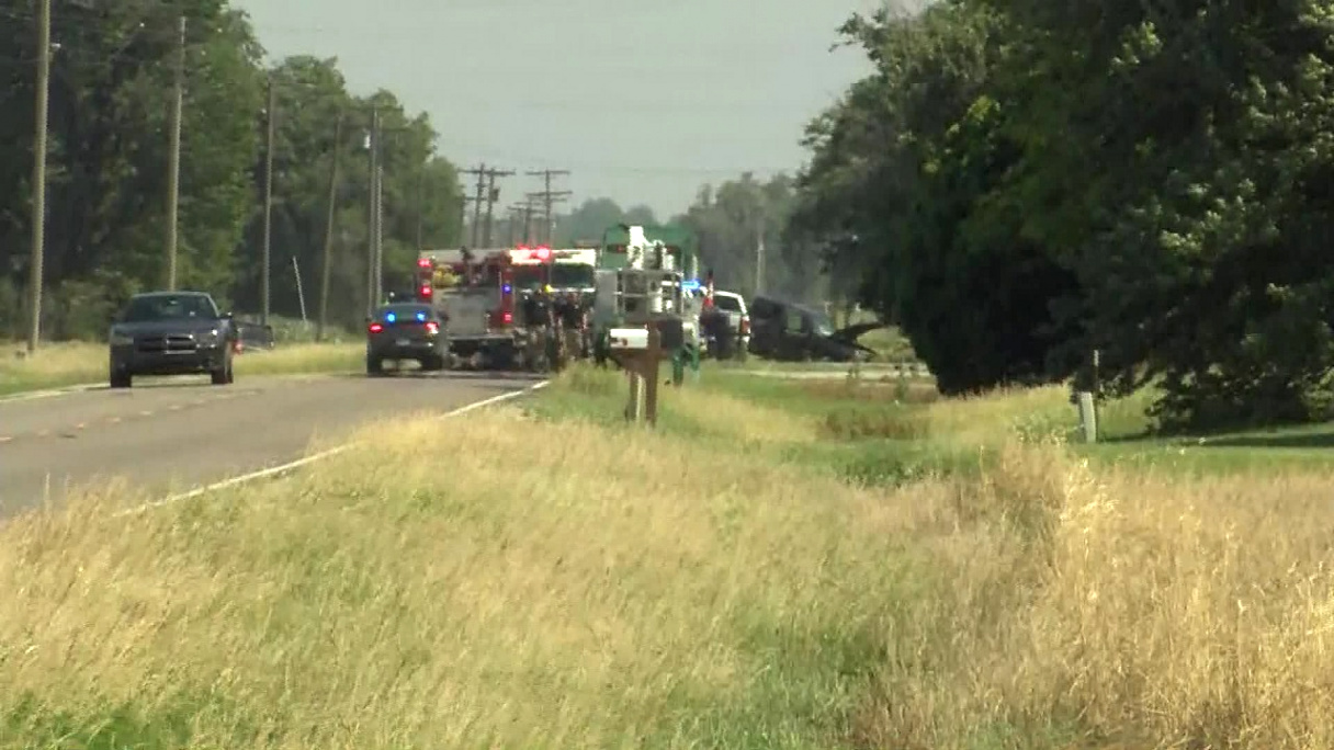 Jones Ga Car Accident Lawyer Dans Three People Injured In Crash northwest Of Wichita