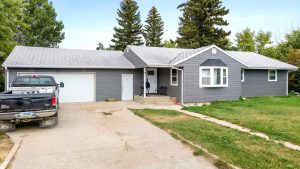 Car Rental software In Renville Nd Dans 303 4th Ave Se, Mohall, Nd 58761 Mls# 221771 Trulia